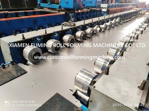 Máquina de moldagem de rolos de chapas de aço galvanizadas para automação industrial